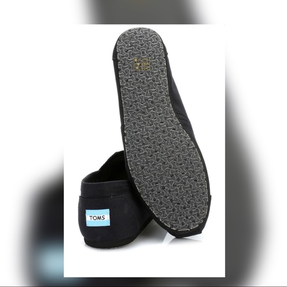 Black on Black TOMS Canvas Women's Classics - Picture 2 of 3